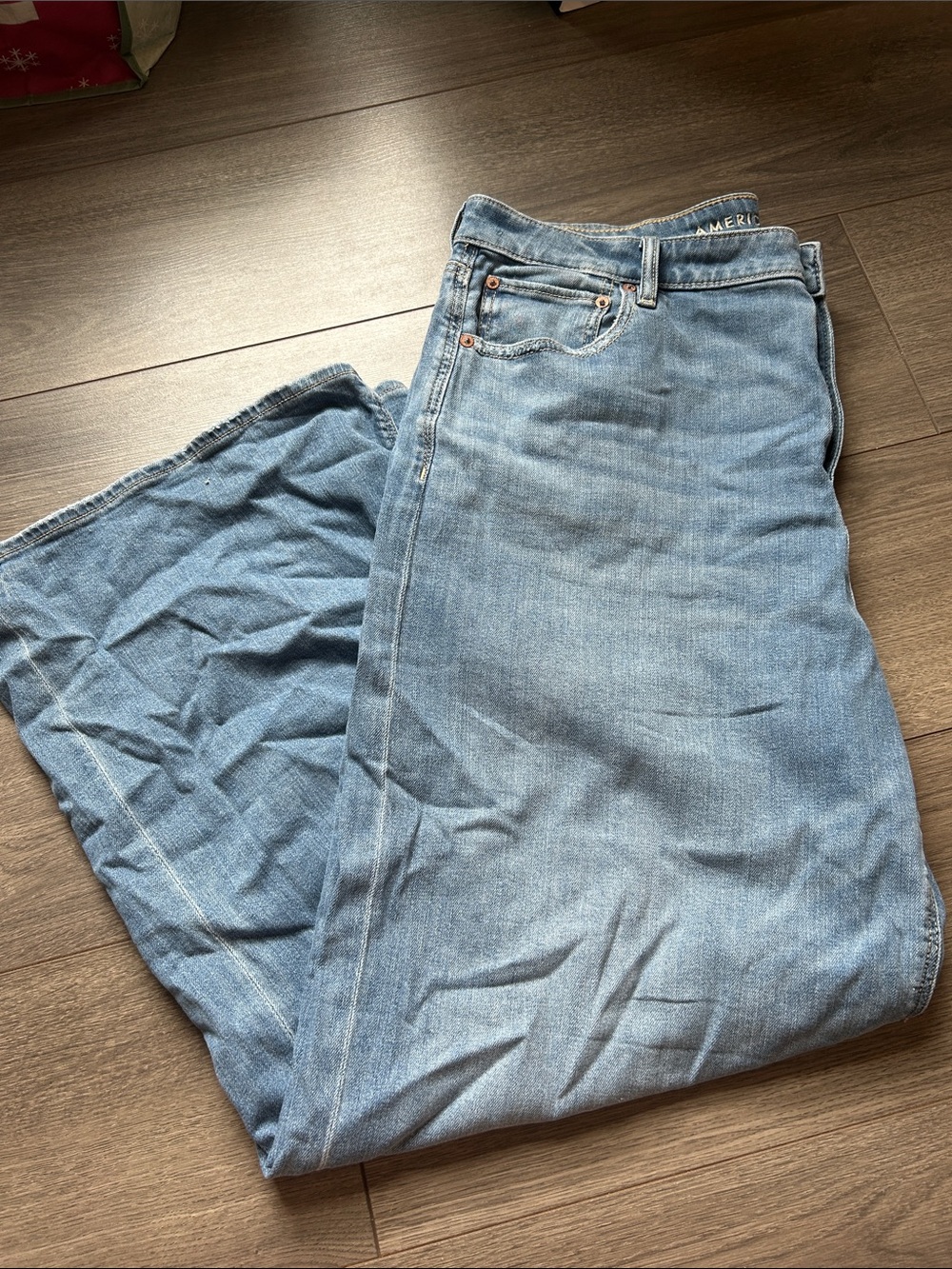 Women’s American Eagle Wide Leg Baggy Jeans - Picture 4 of 4